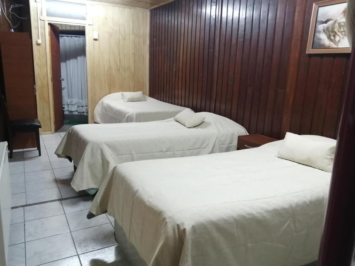 Hostal Copiapo Puerto Montt Szoba fotó